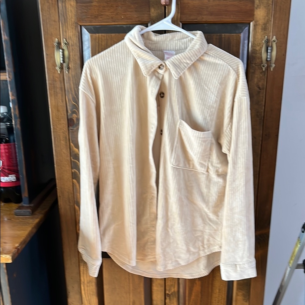 Women’s Cream Shirt